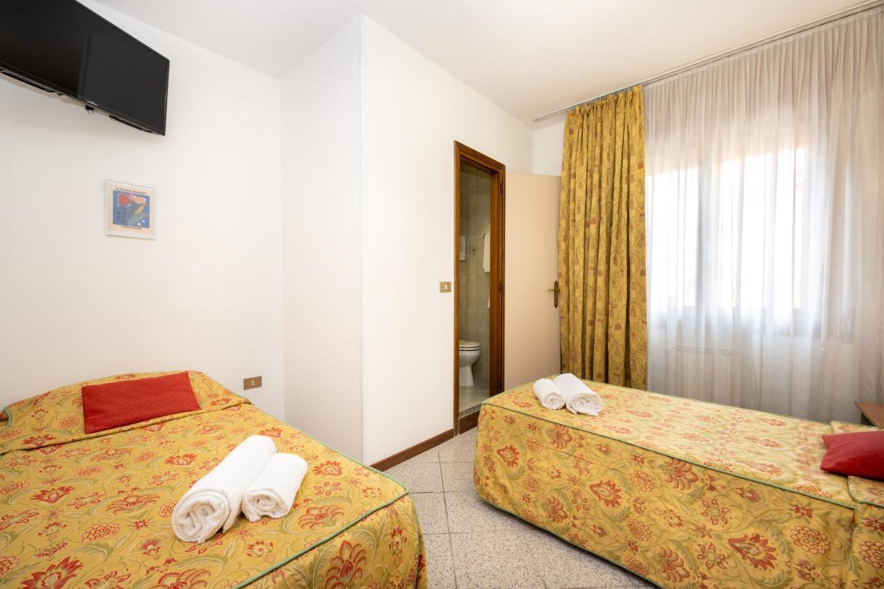 Camelia Rooms Venice Guesthouse Mestre Zewnętrze zdjęcie