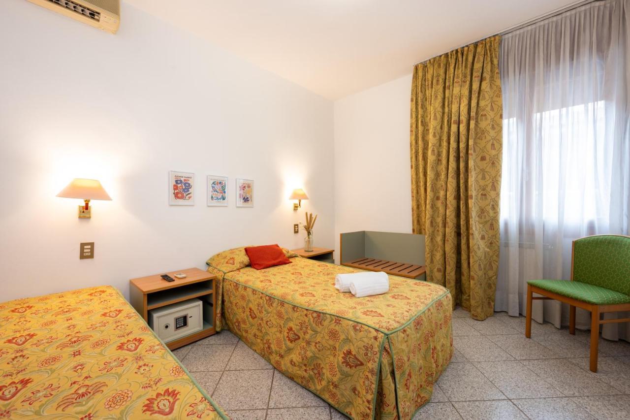 Camelia Rooms Venice Guesthouse Mestre Zewnętrze zdjęcie