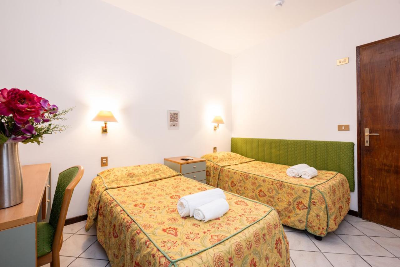 Camelia Rooms Venice Guesthouse Mestre Zewnętrze zdjęcie